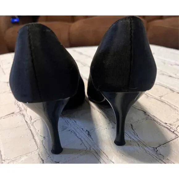 Ferragamo Size 8 Bow Front Pump Heels Black Pointed Toe Dressy Classic Old Money - Picture 11 of 16
